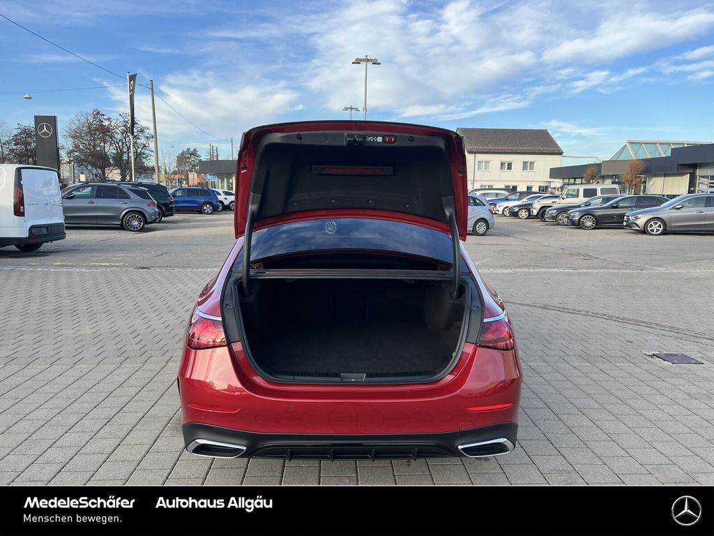 Mercedes-Benz E 300 2025