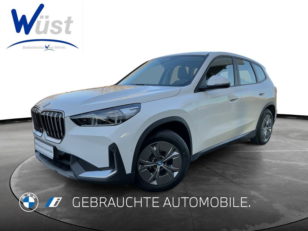 BMW iX1 2023