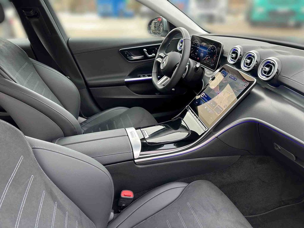 Mercedes-Benz C 200 2025