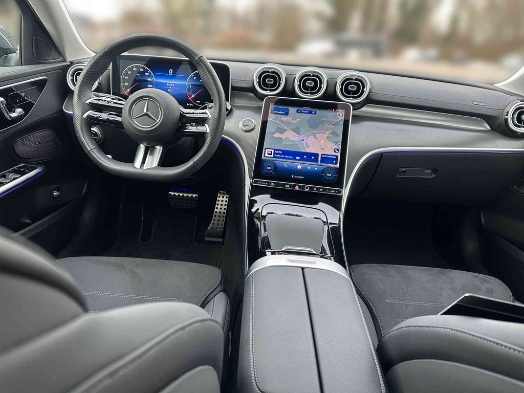 Mercedes-Benz C 200 2025