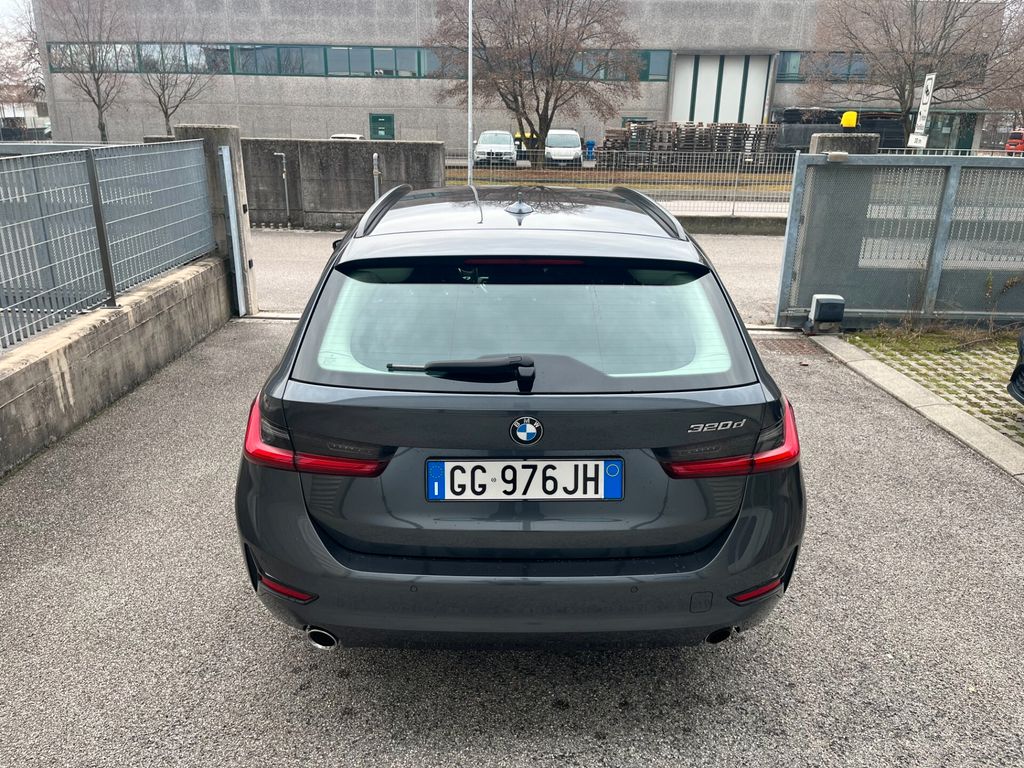 BMW 320 2021