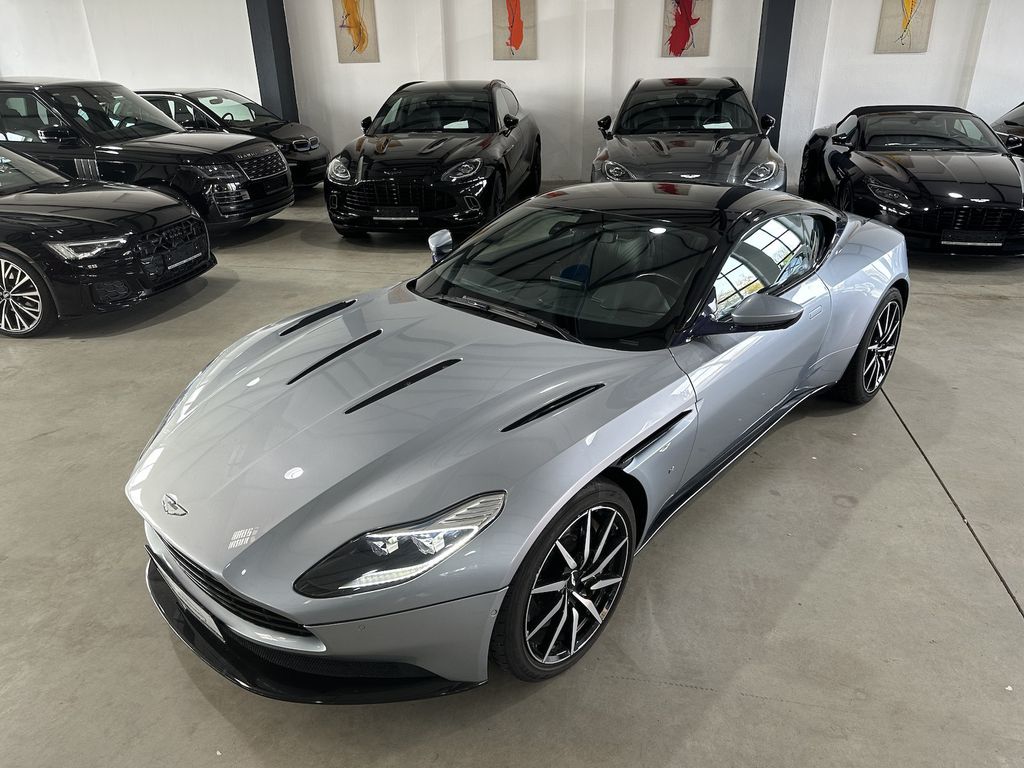 Aston Martin DB11 2018
