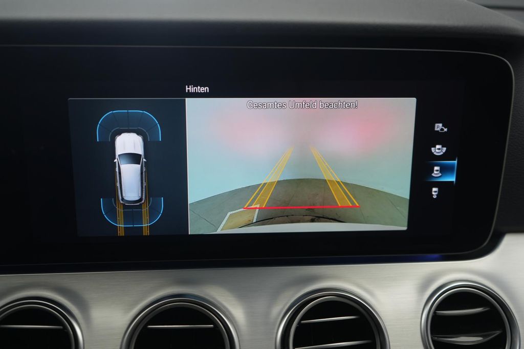 Mercedes-Benz E 220 2021