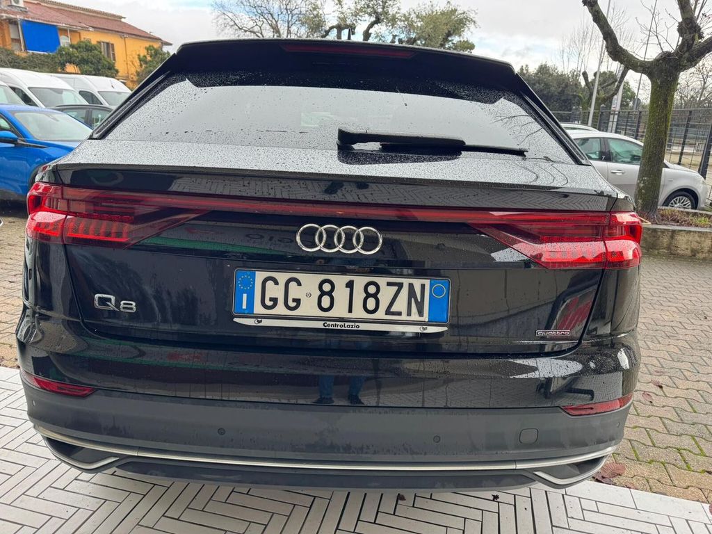 Audi Q8 2021