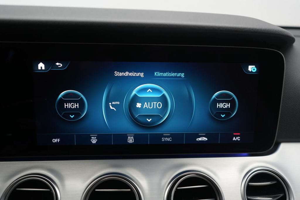 Mercedes-Benz E 220 2021