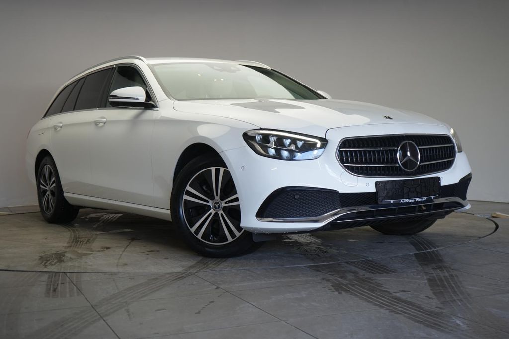 Mercedes-Benz E 220 2021