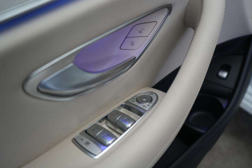 Mercedes-Benz E 220 2021