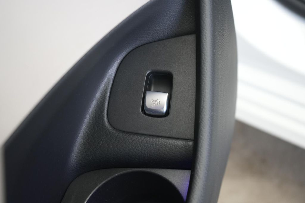 Mercedes-Benz E 220 2021