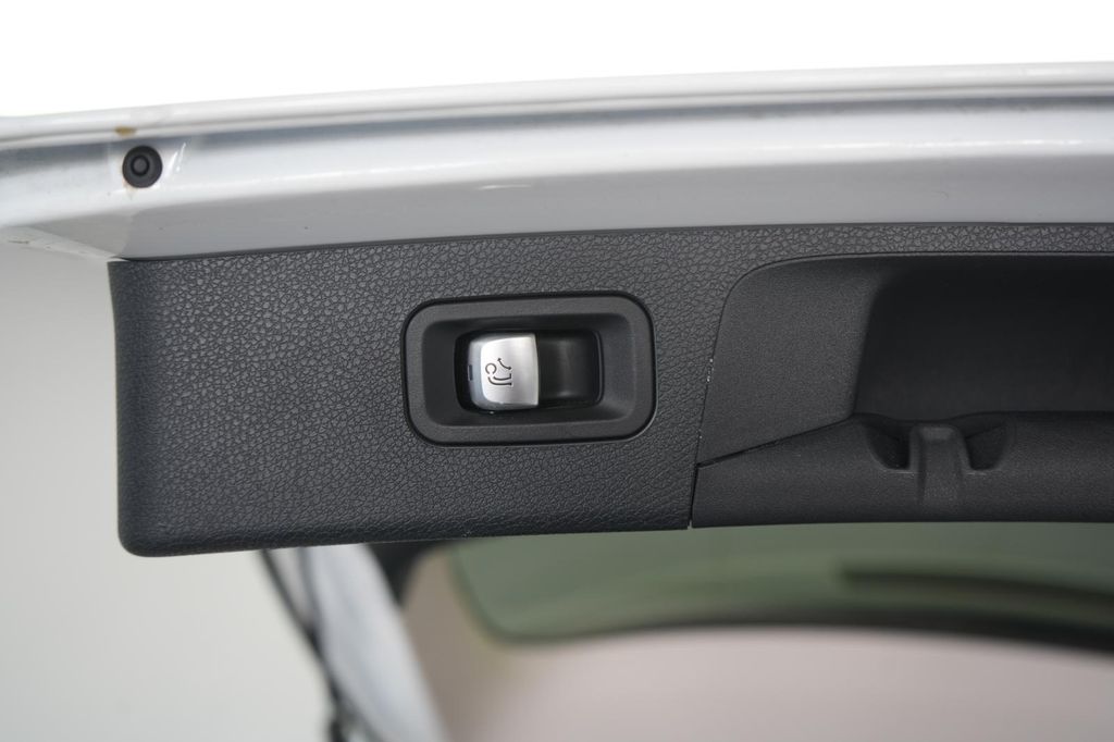 Mercedes-Benz E 220 2021