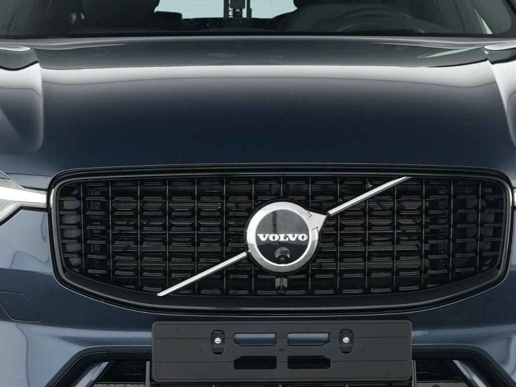 Volvo XC60 2025