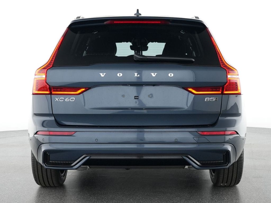 Volvo XC60 2025