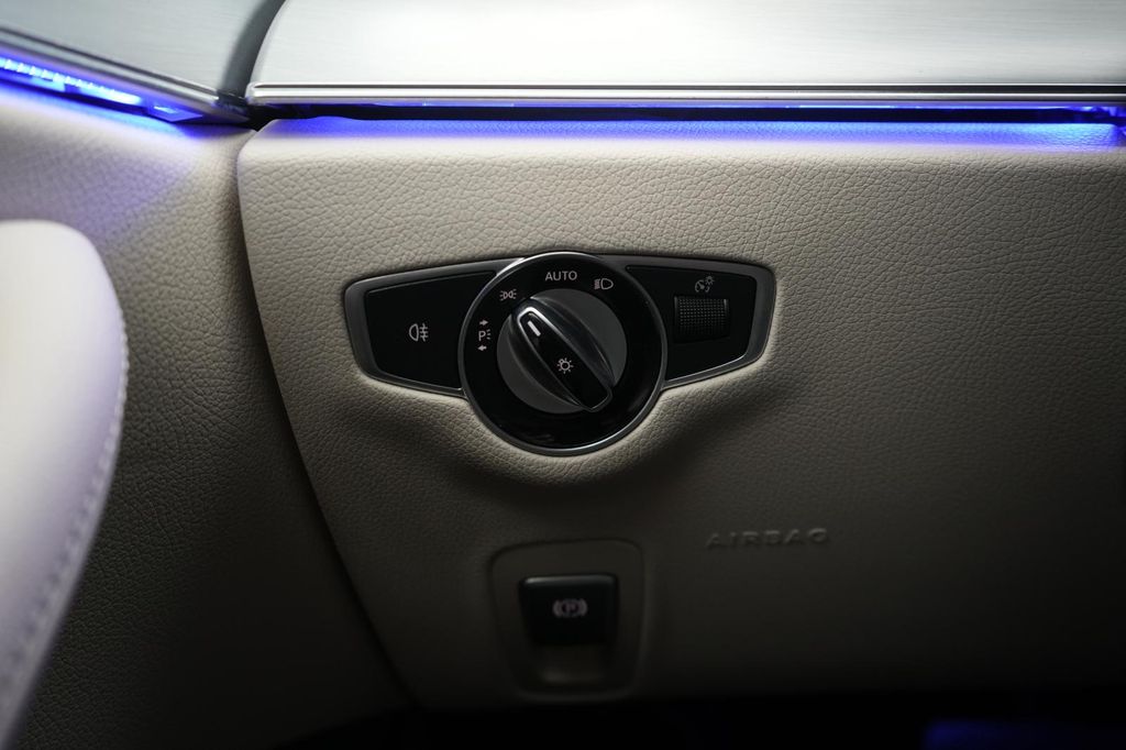 Mercedes-Benz E 220 2021