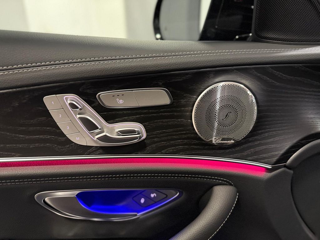 Mercedes-Benz E 300 2022