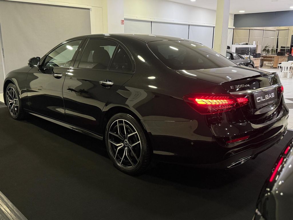 Mercedes-Benz E 300 2022