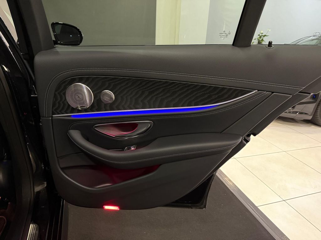 Mercedes-Benz E 300 2022