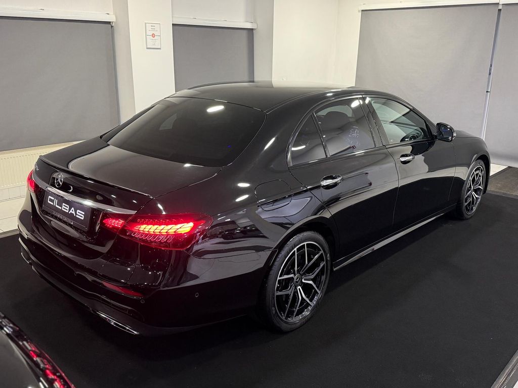 Mercedes-Benz E 300 2022