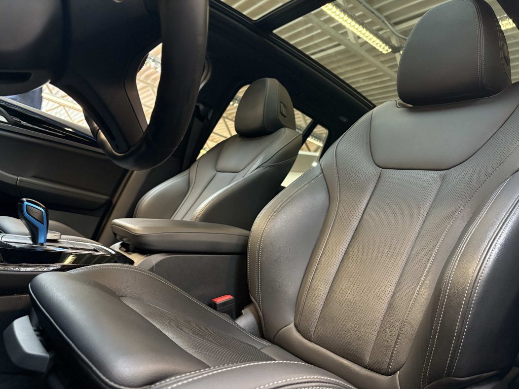 BMW iX3 2022