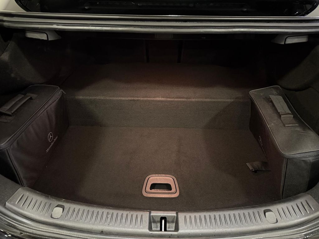 Mercedes-Benz E 300 2022