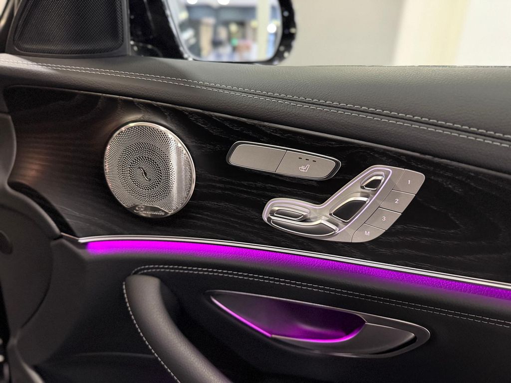 Mercedes-Benz E 300 2022