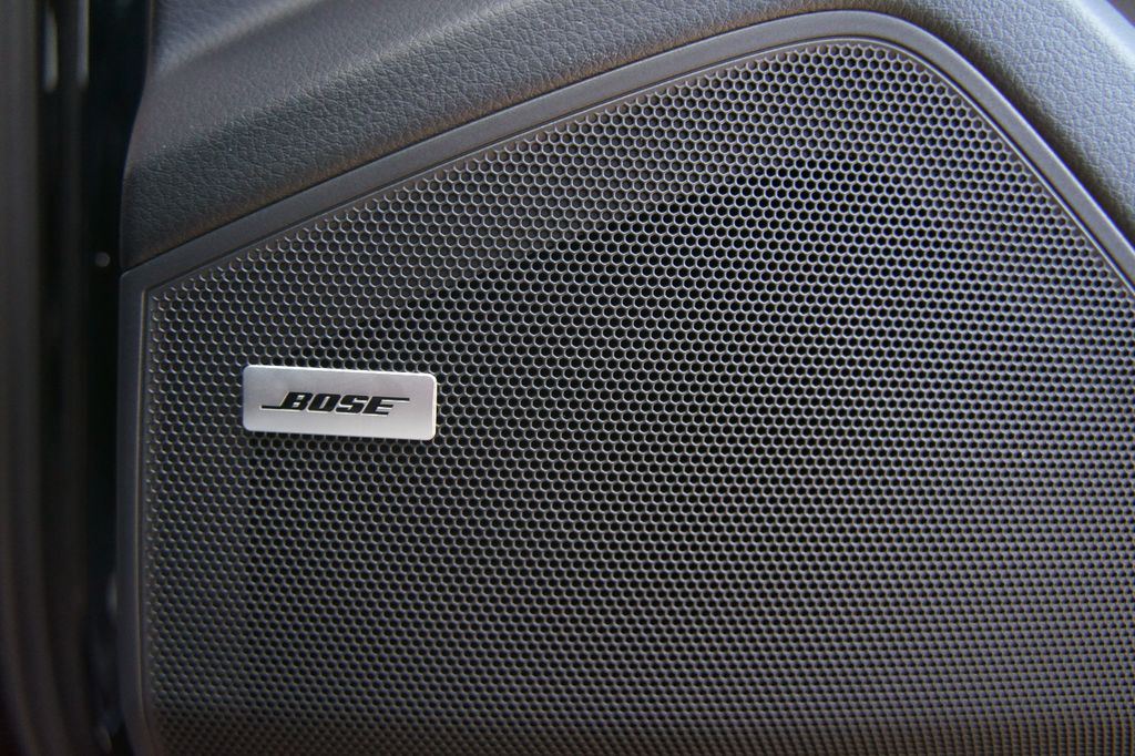 Porsche Cayenne 2025