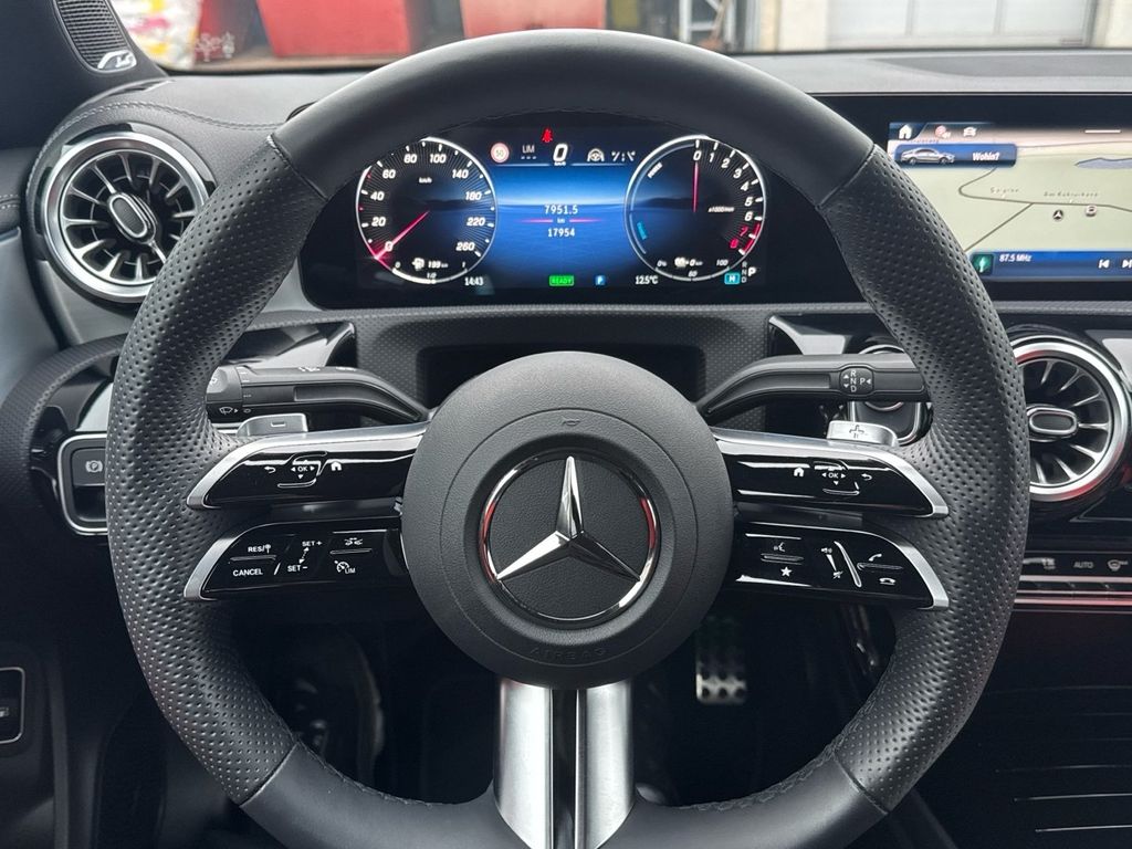Mercedes-Benz CLA 250 2025
