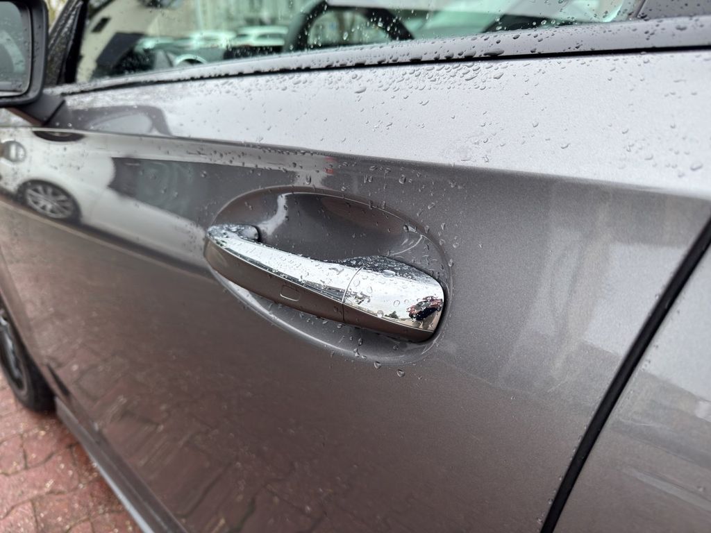 Mercedes-Benz A 220 2024