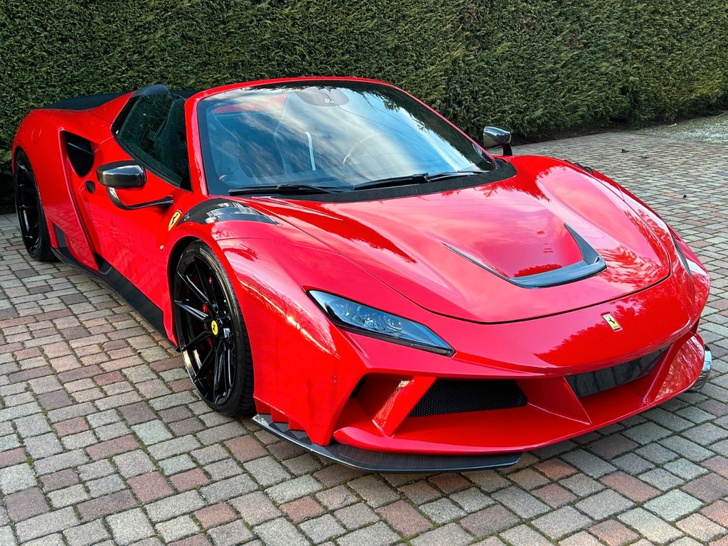 Ferrari F8 2022