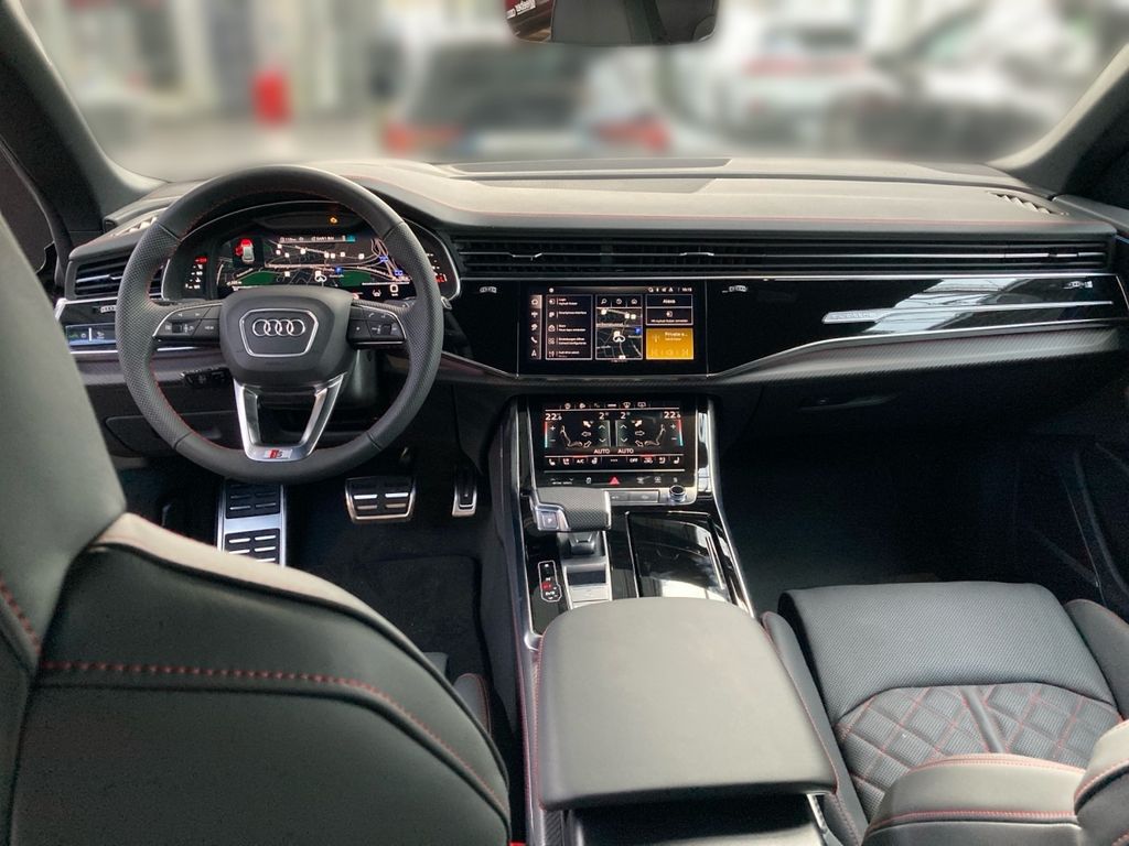 Audi SQ8 2025