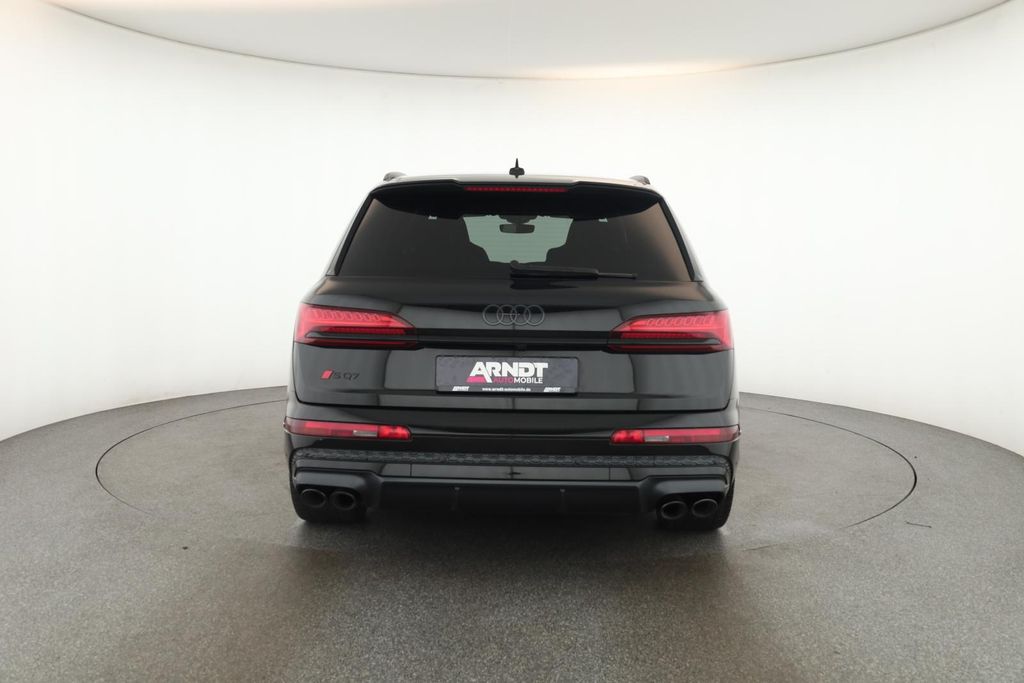 Audi SQ7 2025