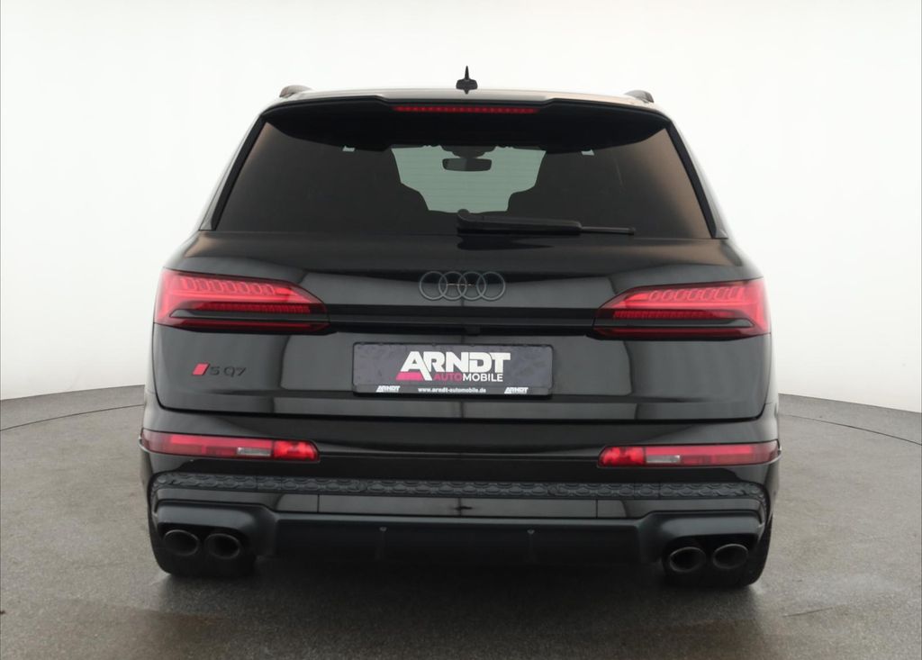 Audi SQ7 2025