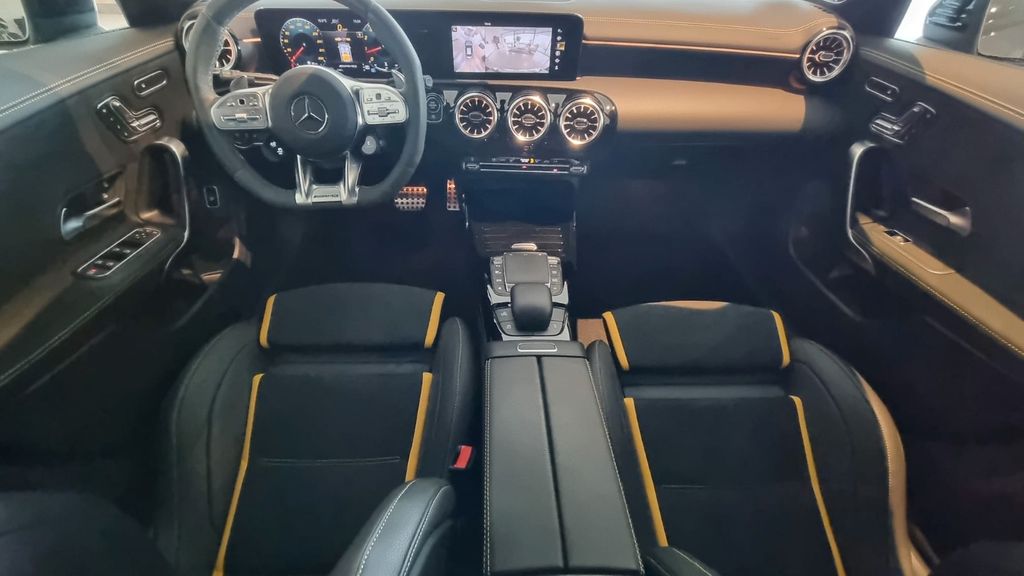 Mercedes-Benz CLA 45 AMG 2024