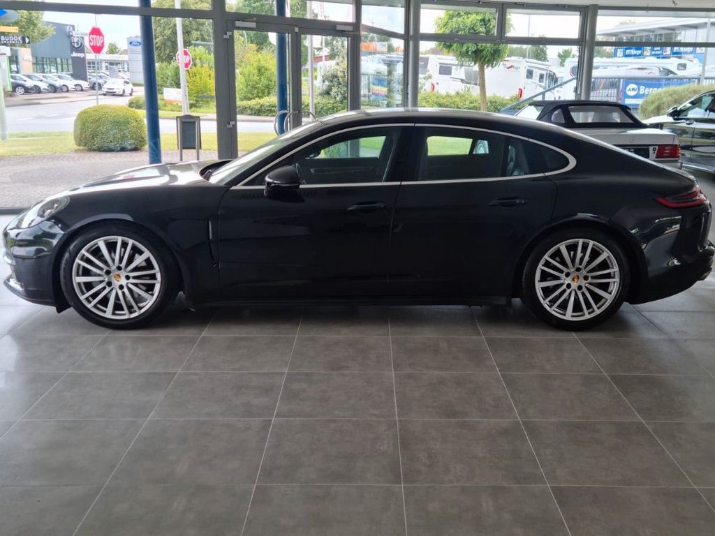 Porsche Panamera 2020