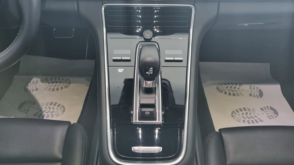 Porsche Panamera 2020