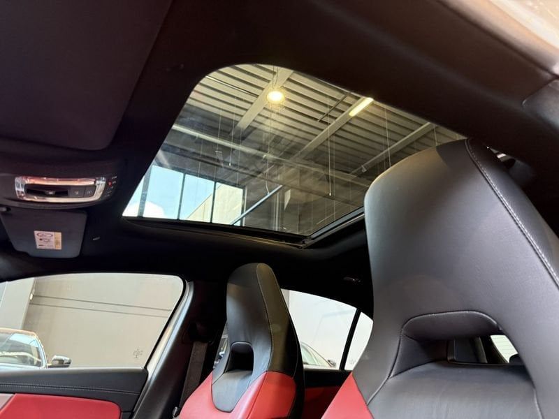 Mercedes-Benz A 220 2021