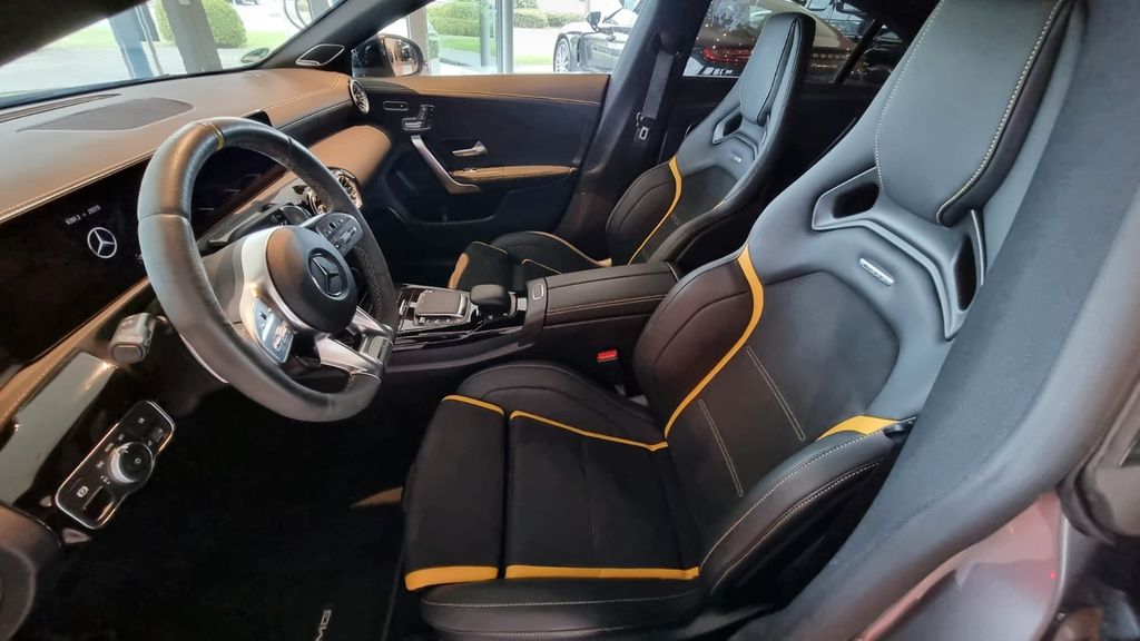 Mercedes-Benz CLA 45 AMG 2024
