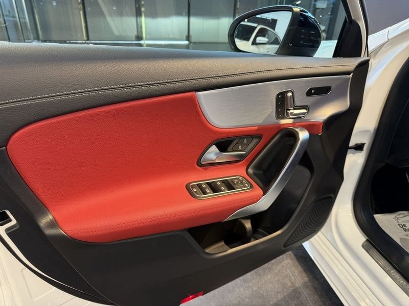 Mercedes-Benz A 220 2021