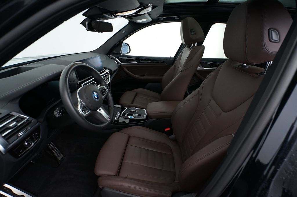 BMW iX3 2023