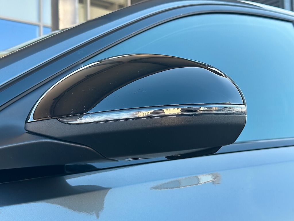 Mercedes-Benz C 300 2024