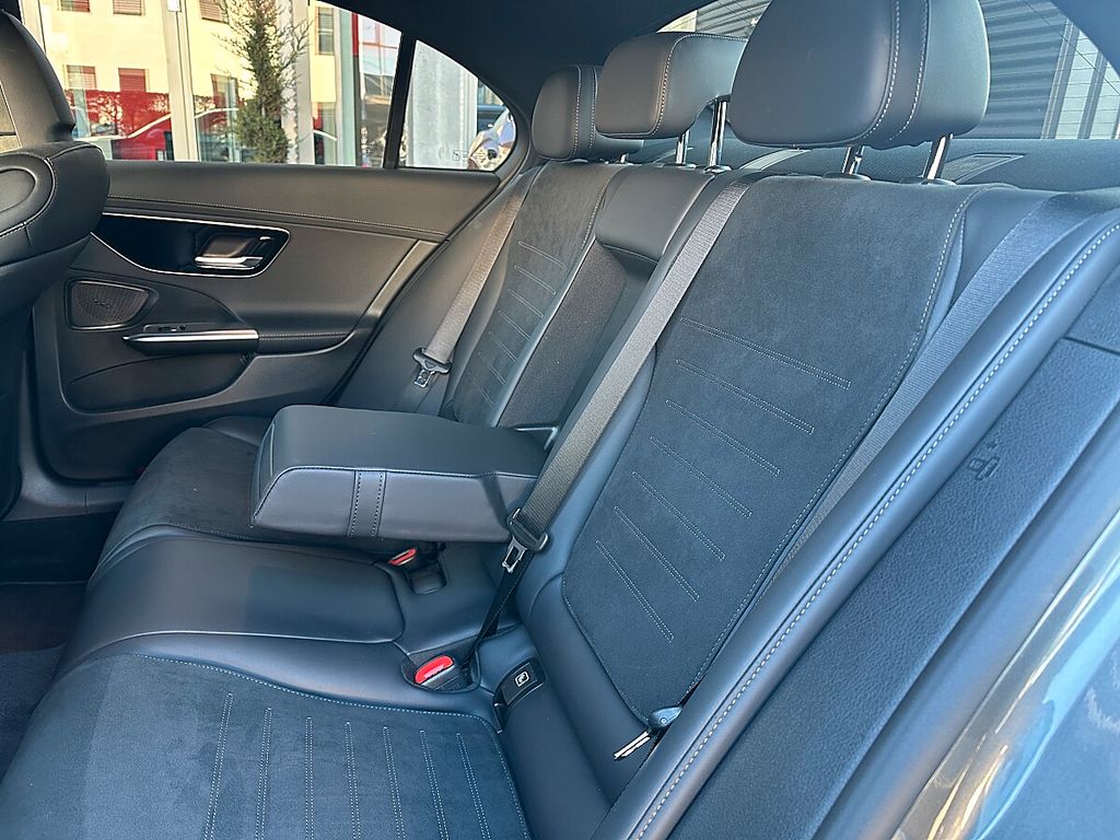 Mercedes-Benz C 300 2024