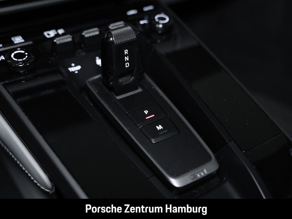 Porsche 992 2023