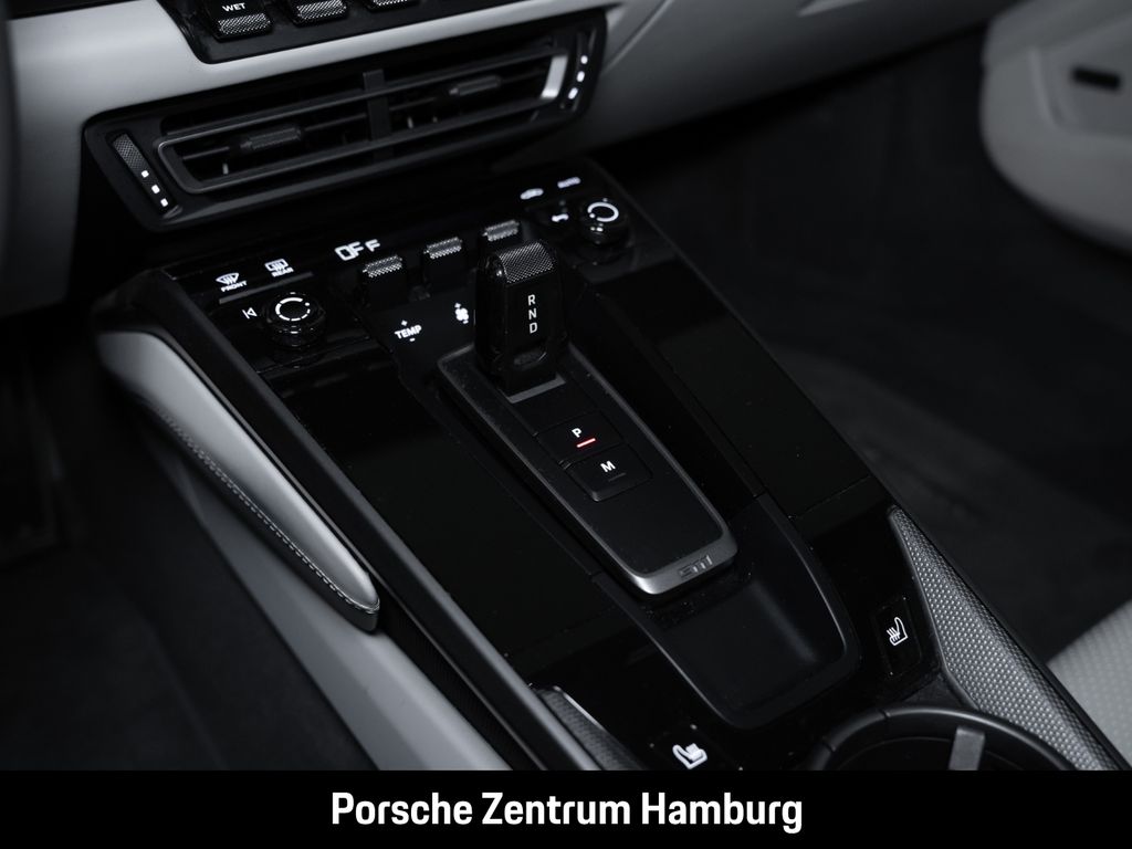 Porsche 992 2023
