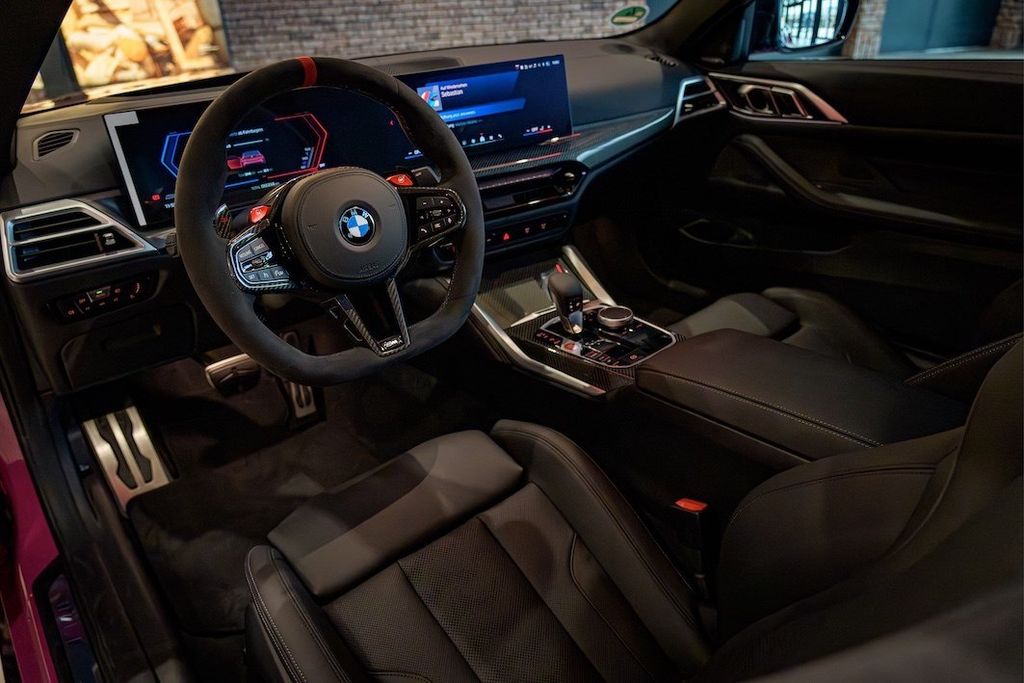 BMW M4 2025