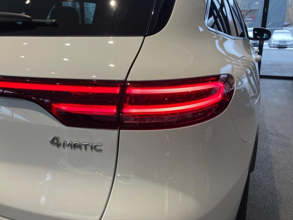 Mercedes-Benz EQC 2020