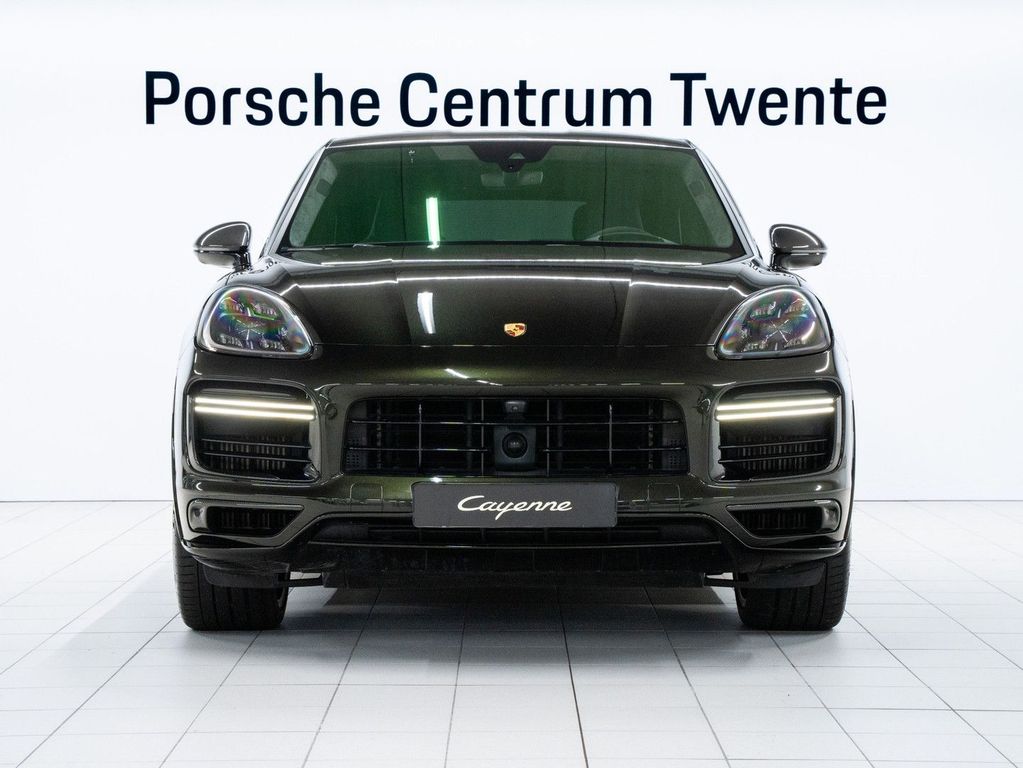 Porsche Cayenne 2022