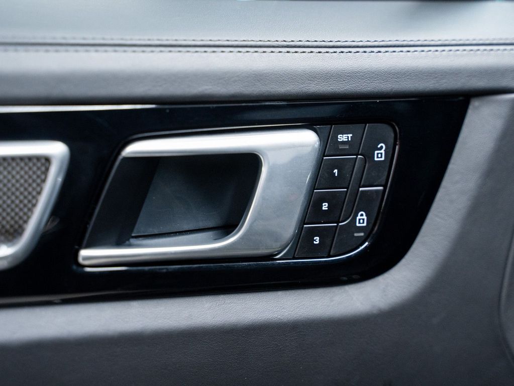 Porsche Cayenne 2022