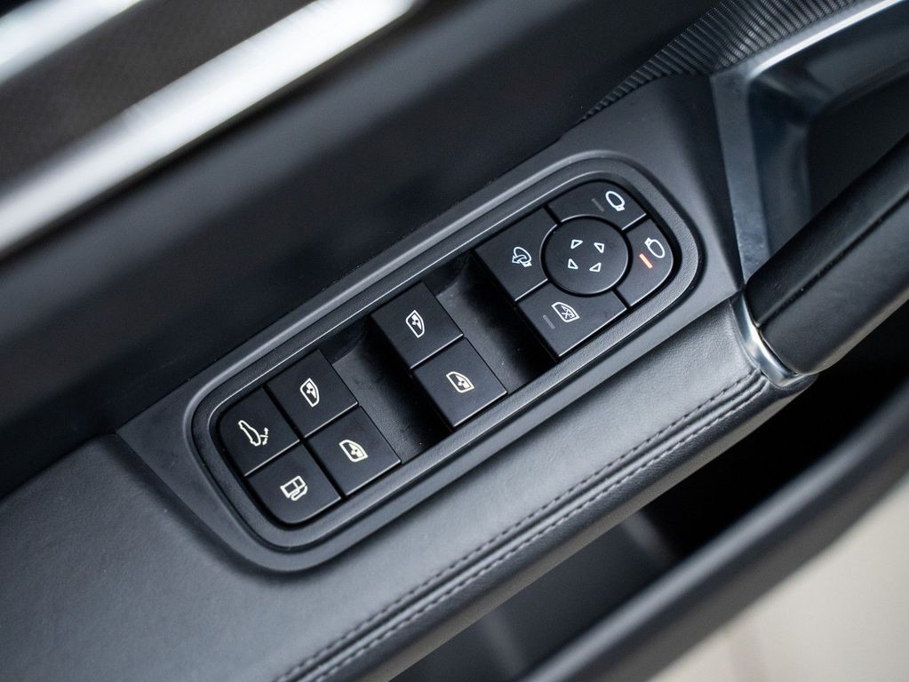 Porsche Cayenne 2022