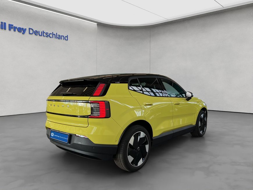 Volvo EX30 2024