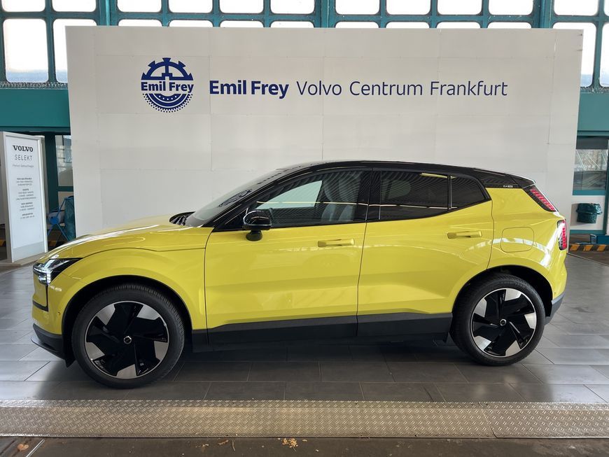 Volvo EX30 2024