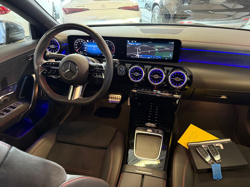 Mercedes-Benz CLA 220 2024