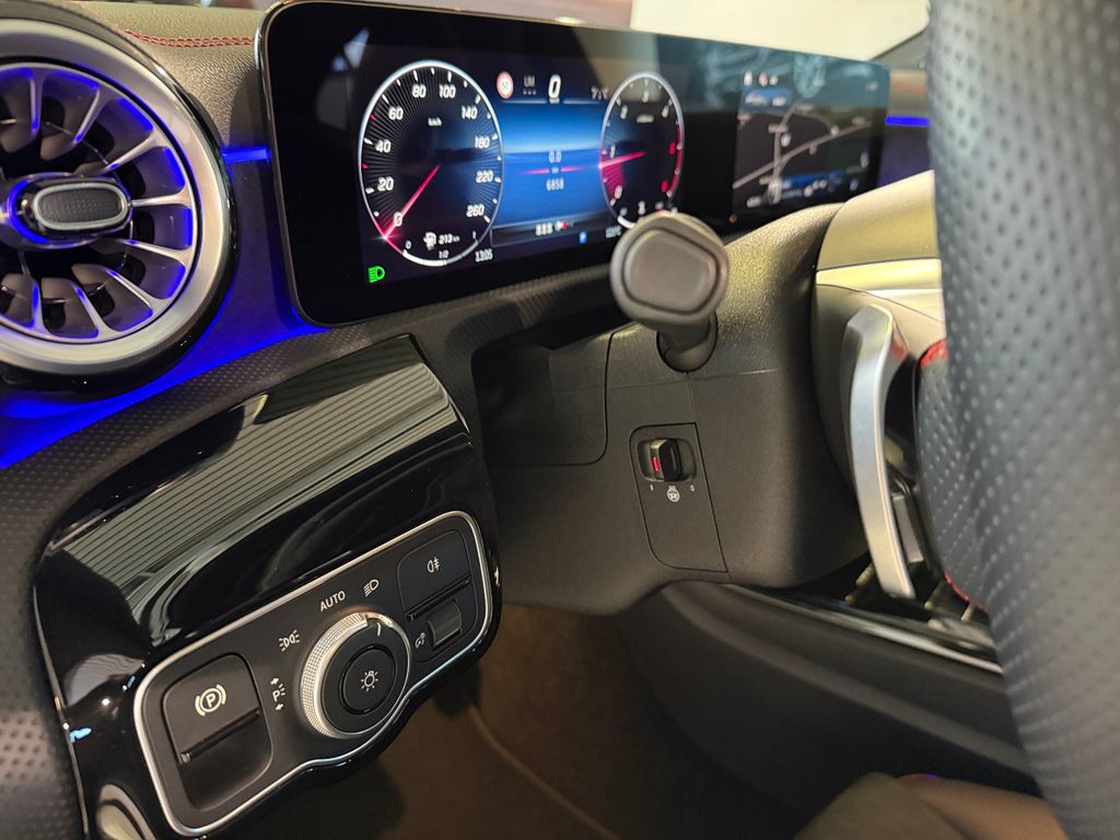 Mercedes-Benz CLA 220 2024